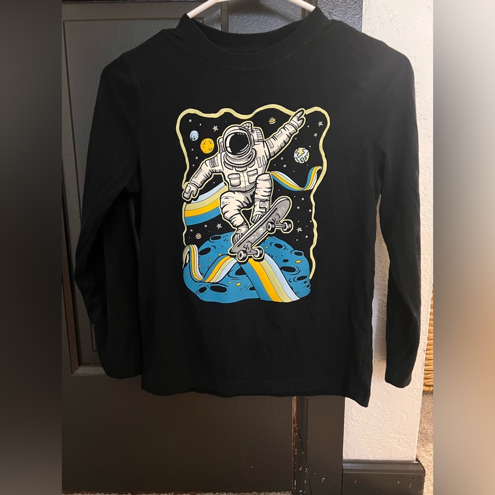 Astronaut Skateboard Graphic Kids Shirt - Black